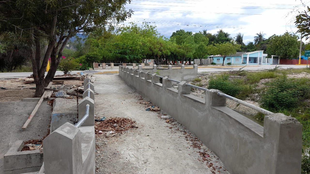 Avances del Puente Peatonal