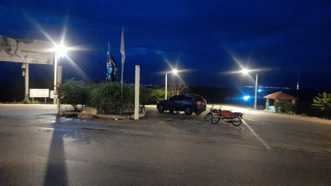 Alcaldía realiza instalación de alumbrado en la zona de El IndioAlcaldía realiza instalación de alumbrado en la zona de El Indio