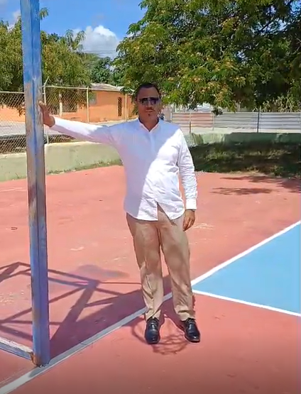 JUNTA DISTRITAL CONTINÚA MEJORANDO ESPACIOS DEPORTIVOS DE LA COMUNIDAD