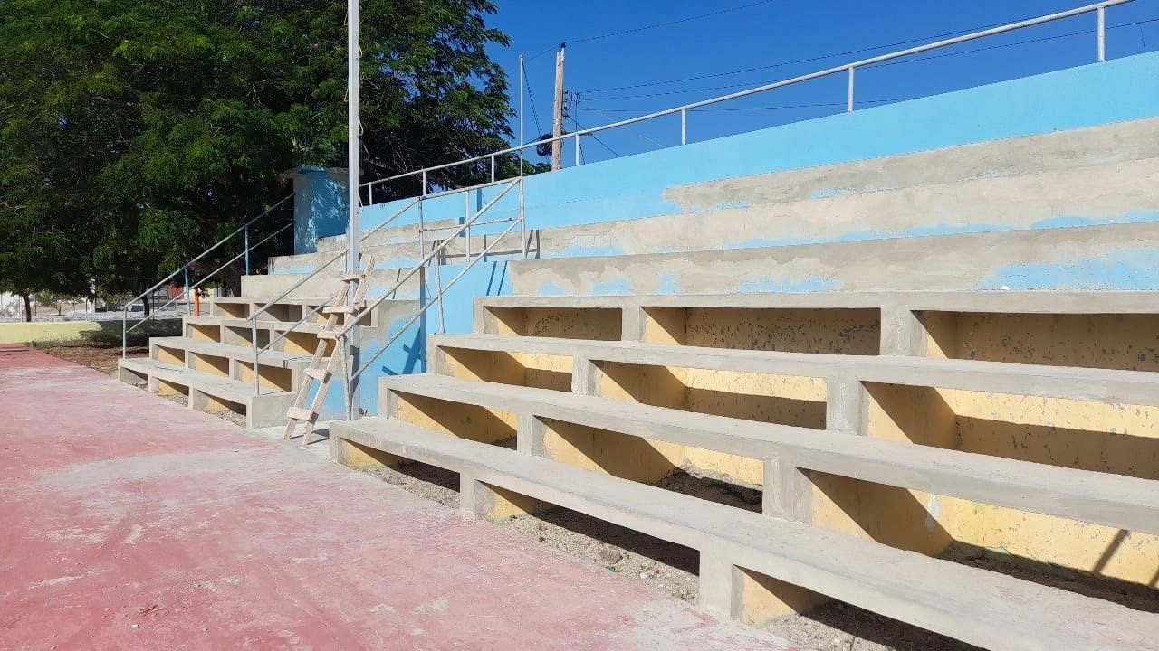 Reparacion, Mantenimiento y Mejoramiento de la Cancha en su Etapa Final